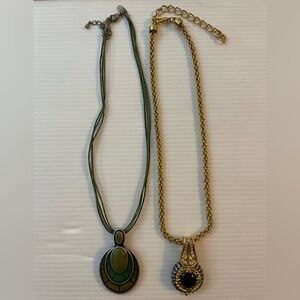 Lia Sophia & Premier Designs Modern/Vintage Necklace Bundle Gold/Black & Green